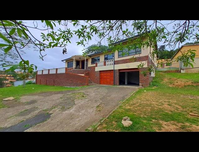 4 BEDROOM HOUSE FOR SALE IN UMLAZI J